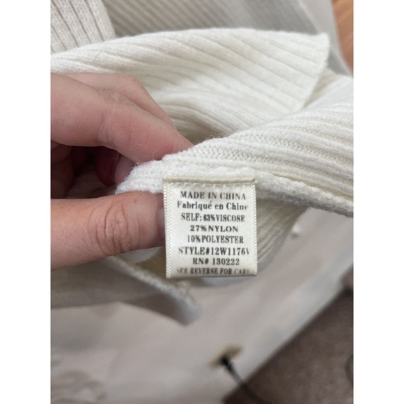 Flared Sleeve, Turtleneck Sweater Cream, Size Large. Bows on Sleeves - Picture 6 of 6